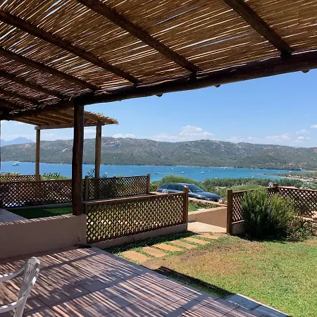 Holiday home Villetta Con Giardino Affacciata Sul Mare