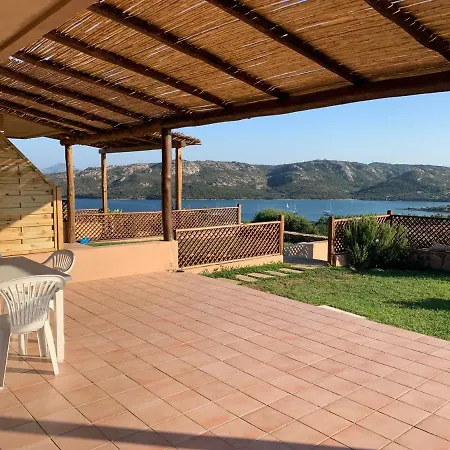 Villetta Con Giardino Affacciata Sul Mare